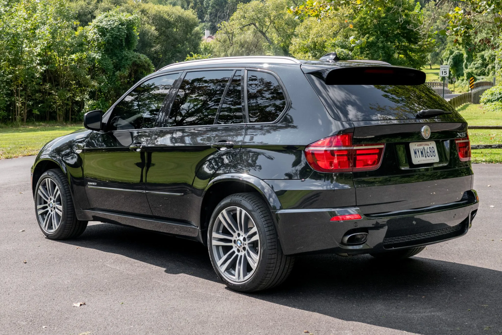 2013_bmw_x5_2013_bmw_x5_56446c5f-3539-41f8-85cd-97cc8ffc5251-XY9Hsx-62477-62478-scaled