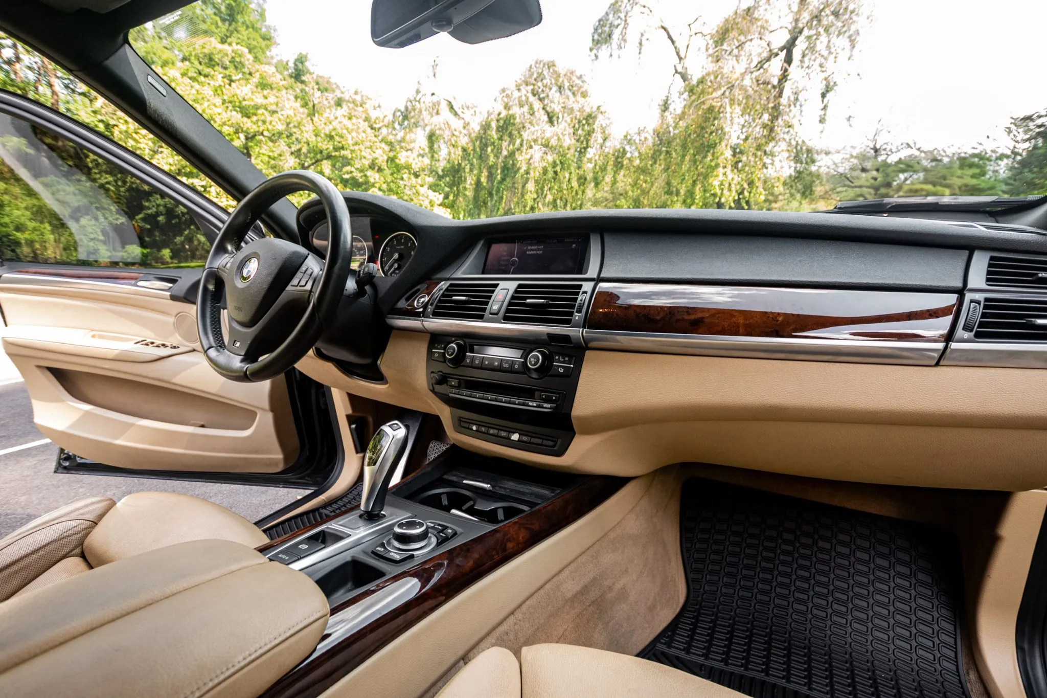 2013_bmw_x5_2013_bmw_x5_e8e8ac3f-20c5-4332-bb93-fe6098e39cf7-NfgTHU-62924-62925-scaled